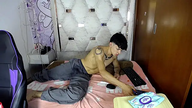 Liom_Gym 라이브 XXX 채팅