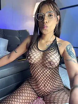 _mayka Chat XXX live