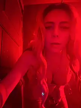 tinker_exotic_1's Live XXX Chat