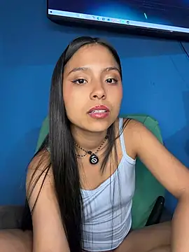 littlee_Lucy লাইভ XXX চ্যাট