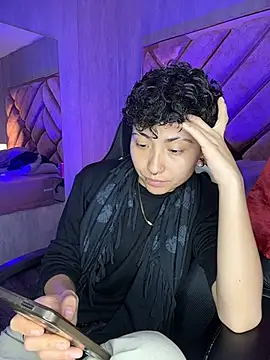 Chatroom XXX en direct de ian_mathias_