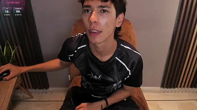 jacob_colliins Chat XXX in diretta