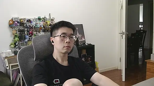 Adzard65's Live XXX Chat