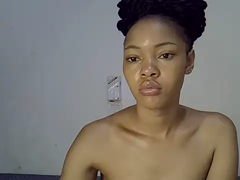 Afriona XXX чат на живо