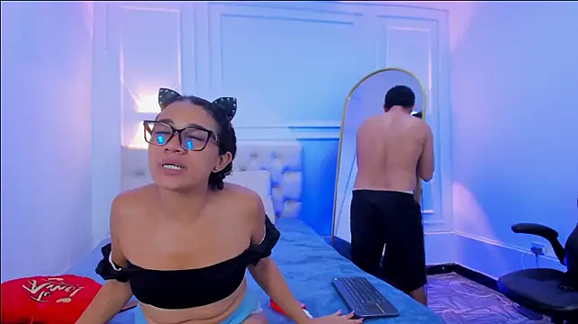 Chat XXX en directo de charlotte_dante212