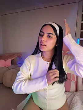 Emily-14 Chat XXX in diretta