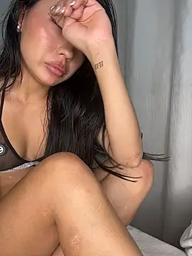lux_bitchx Chat XXX in diretta