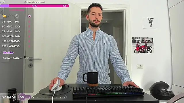 Czat XXX na żywo – ZackFraser