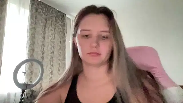Venirahh Chat XXX in diretta