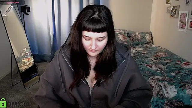 XXX chat uživo modela Mia__sensual