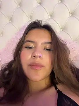 Chat +18 de VictoriaNavarro ao vivo