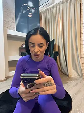FeetVibe Live XXX Chat