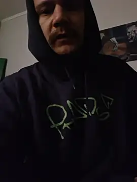ChuckyyDee 라이브 XXX 채팅