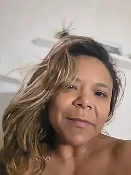 Yagodit Chat XXX live