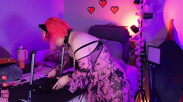 Czat XXX na żywo – Angel-Lewd-Cake