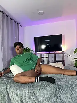 Mark_Nico Adlı Modelin Canlı XXX Sohbeti