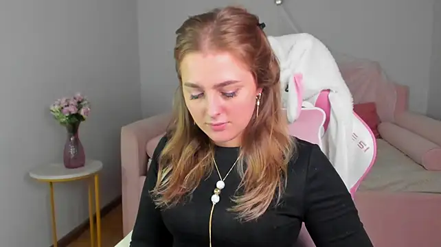 EllaBells Live XXX-Chat