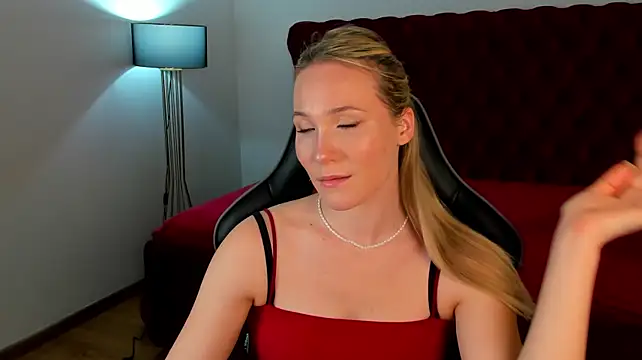 ElaraVoltage – Live XXX-chat