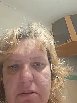 XXX chat uživo modela SonyaMarmeladx