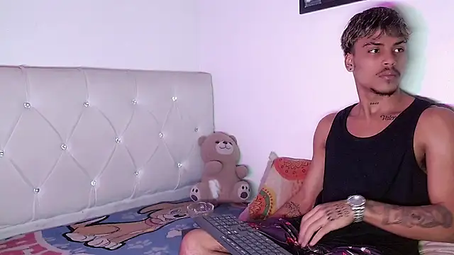 دردشة Angel_foxc13 الجنسية المباشرة