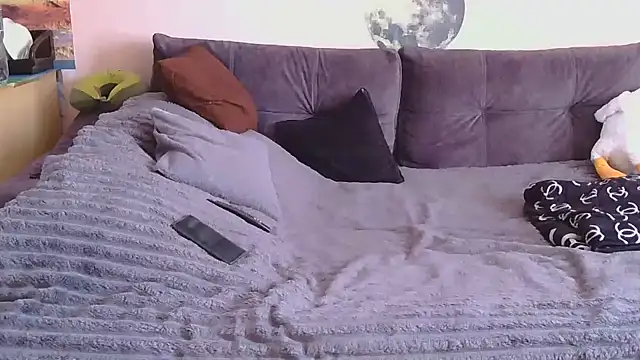 XXX chat uživo modela Medjik_lool