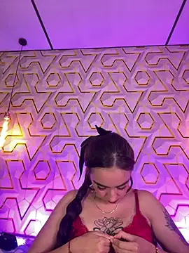 MelanyyJhonson15's Live XXX Chat