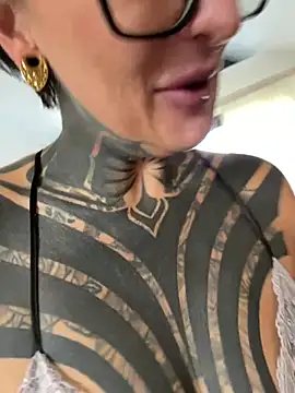 KathaleaNoir's Live XXX Chat