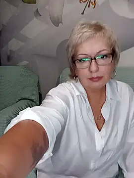 Živý XXX chat EmilyFanks