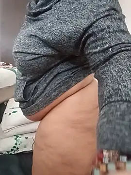 Fat-Flatty-AssMommy Chat XXX in diretta