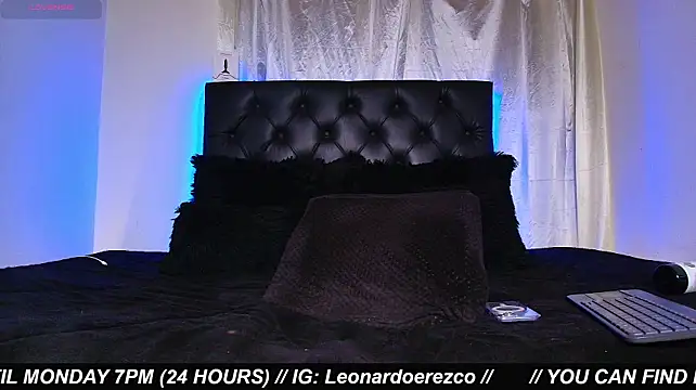 James1Leee Live XXX-Chat