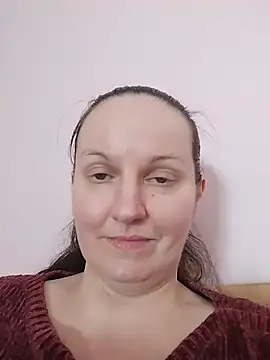 BustyLadyAlma's Live XXX Chat
