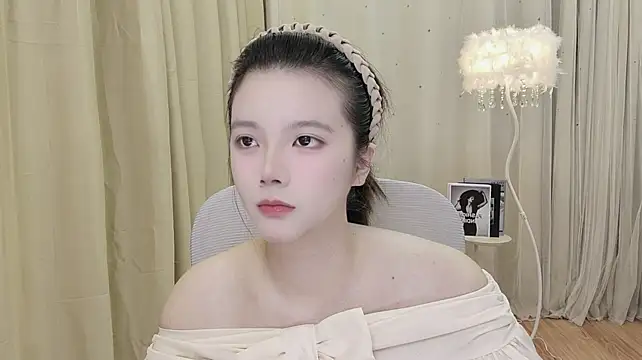 YaYa668866 XXX чат на живо