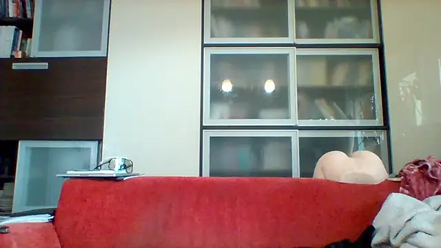Matttthees Adlı Modelin Canlı XXX Sohbeti
