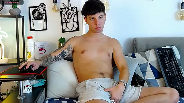 ThomasEdisonn – Naživo XXX chat