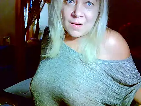AgoniA7's Live XXX Chat