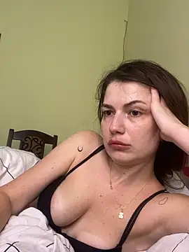 Cutee_Erika Chat XXX in diretta