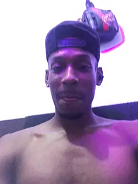 Chat +18 de Kiing_afroditho ao vivo