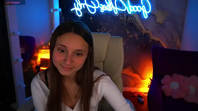 TinyNatalie Chat XXX live