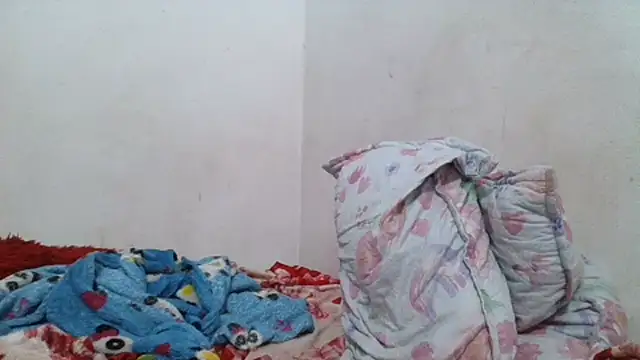 girl_tits' Live XXX Chat