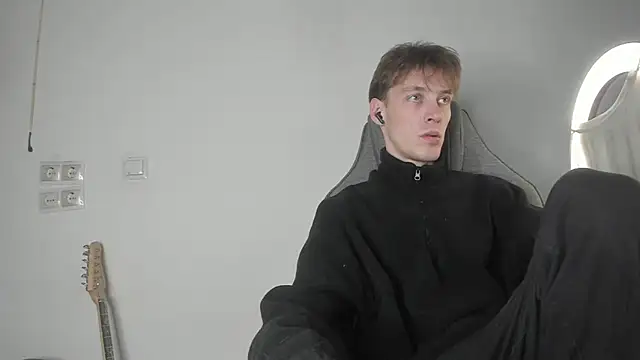 Holy_Master live XXX chat