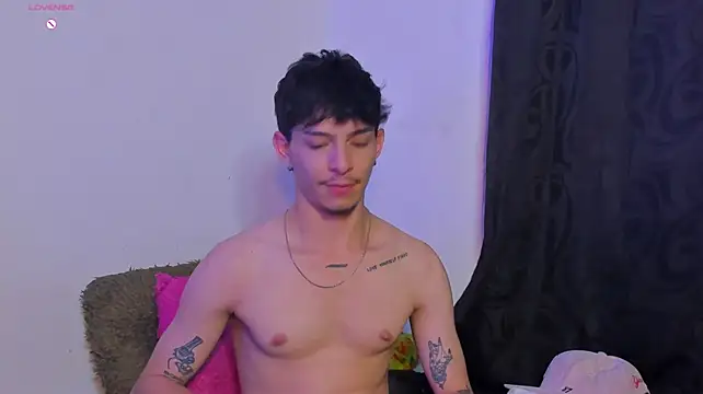 _IanLark's Live XXX Chat