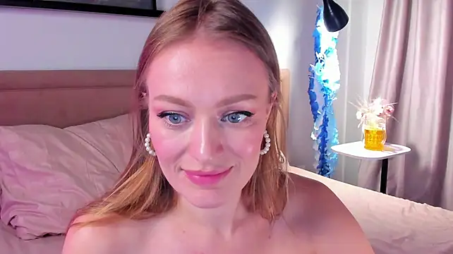 EvelynPoole's Live XXX Chat