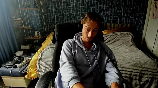 Онлайн чат XXX CuteBoy228