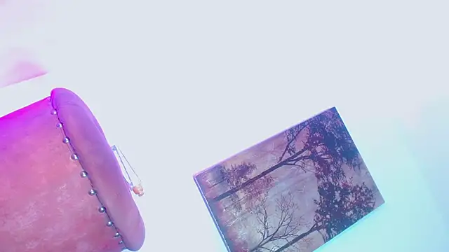 Chat XXX ao vivo de Queens_cortez