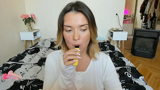 BrightDani Chat XXX in diretta
