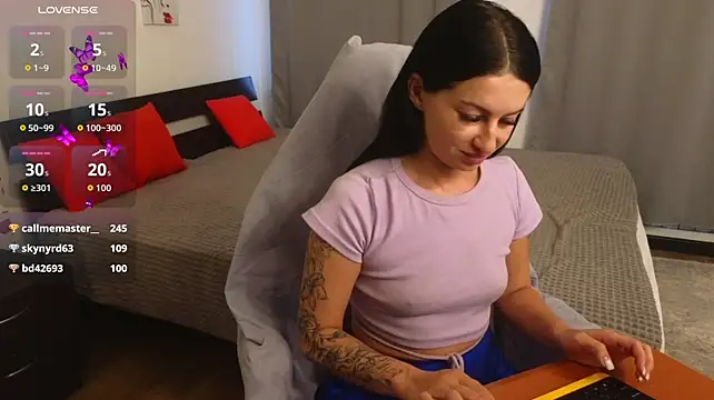 Chat +18 de Kelly_Jamess ao vivo
