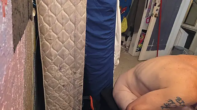 PornStro921 élő XXX-chatje