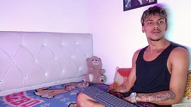 Angel_foxc13 Adlı Modelin Canlı XXX Sohbeti