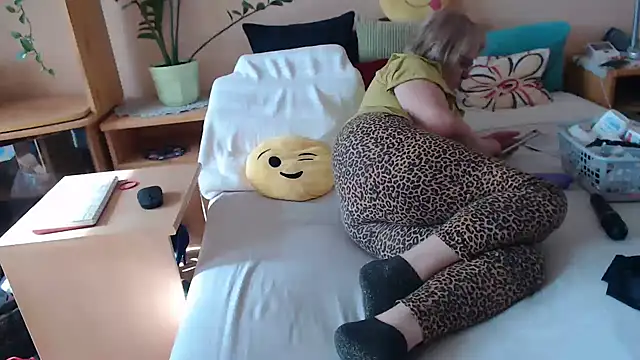 Dorina XXX чат на живо