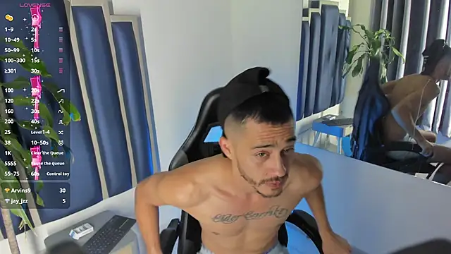 Damiam_23 élő XXX-chatje